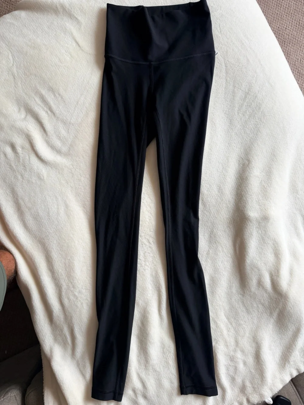 LULULEMON MAPPED OUT HIGH RISE TIGHT 28” | BLACK | Size 20 - Picture 6 of 8